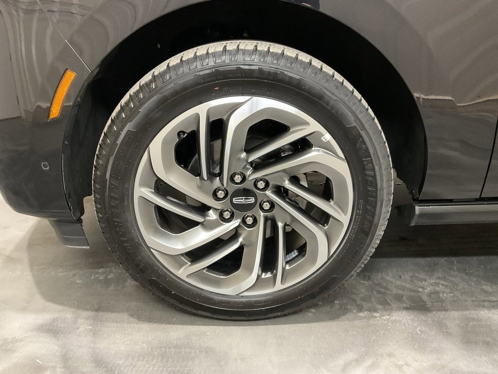 Used 2025 Lincoln Navigator Reserve image 6