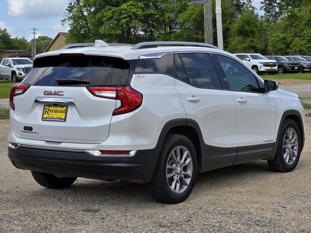 Used 2022 GMC Terrain SLT image 4