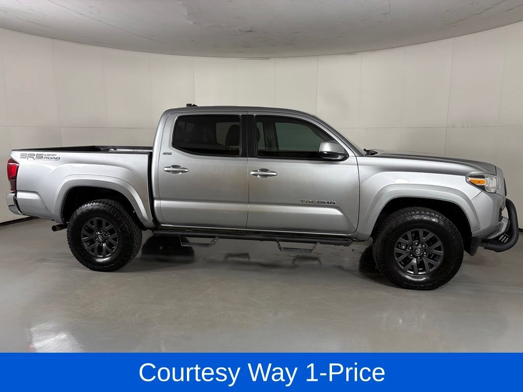 Used 2023 Toyota Tacoma SR5 RWD image 12