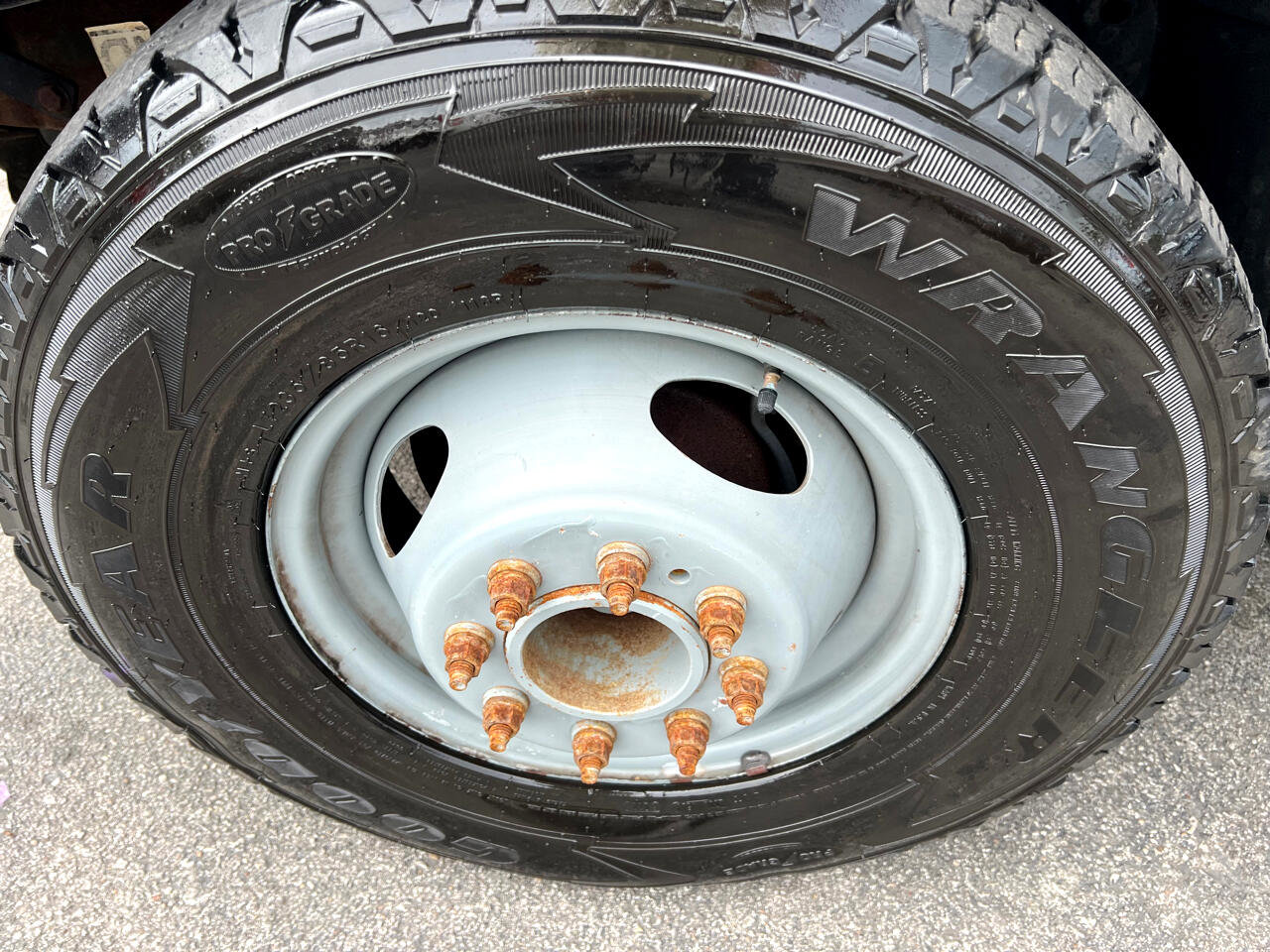 Used 2000 Ford F350 Lariat image 3