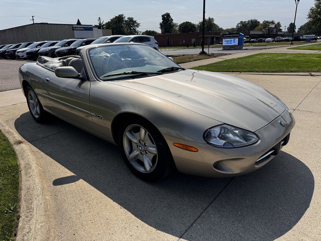 Used 1998 Jaguar XK8 Convertible image 3