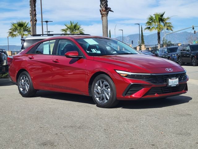 Certified 2025 Hyundai Elantra Blue image 27