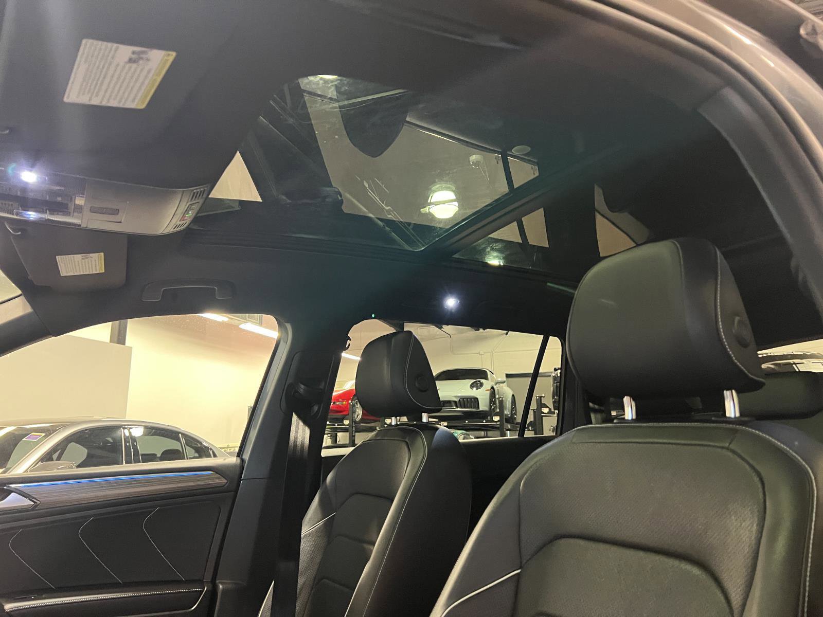 Used 2022 Volkswagen Tiguan SEL R-Line image 22