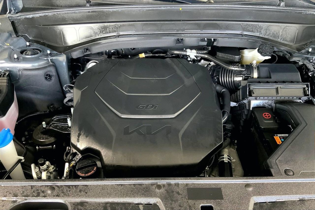 Used 2025 Kia Telluride S FWD image 8