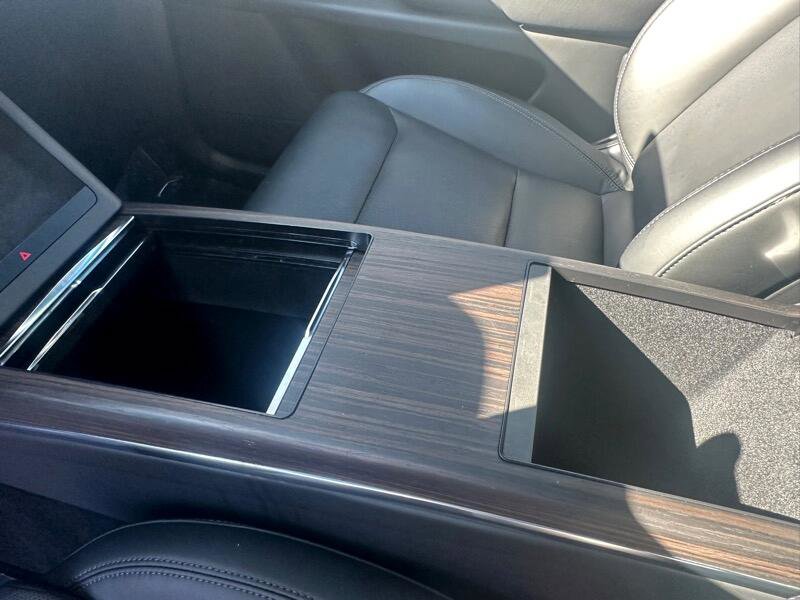 Used 2023 Tesla Model X image 21