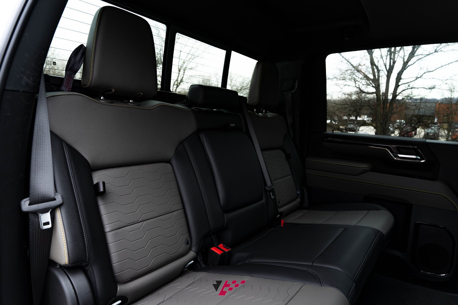 Used 2024 Chevrolet Silverado 2500 ZR2 w/ ZR2 Bison Edition image 13