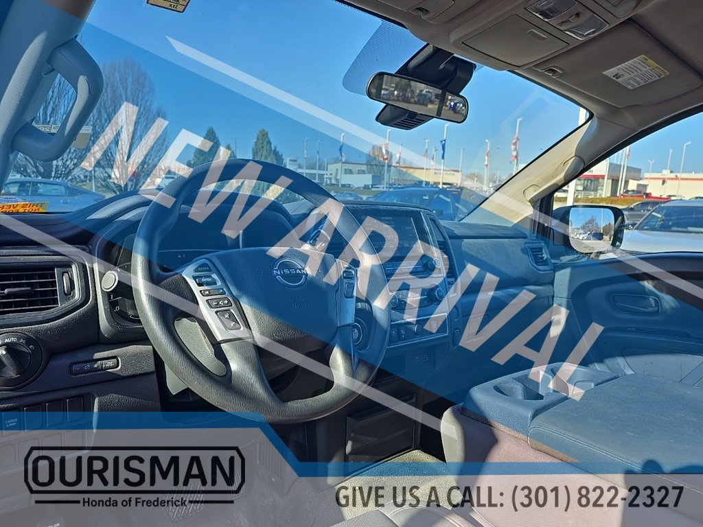 Used 2023 Nissan Titan S w/ S Utility Package image 12