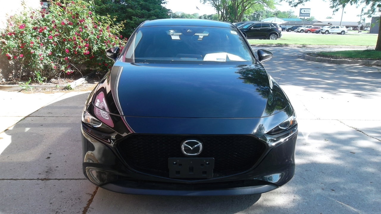 Used 2020 MAZDA MAZDA3 AWD Hatchback w/ Preferred Pkg image 4