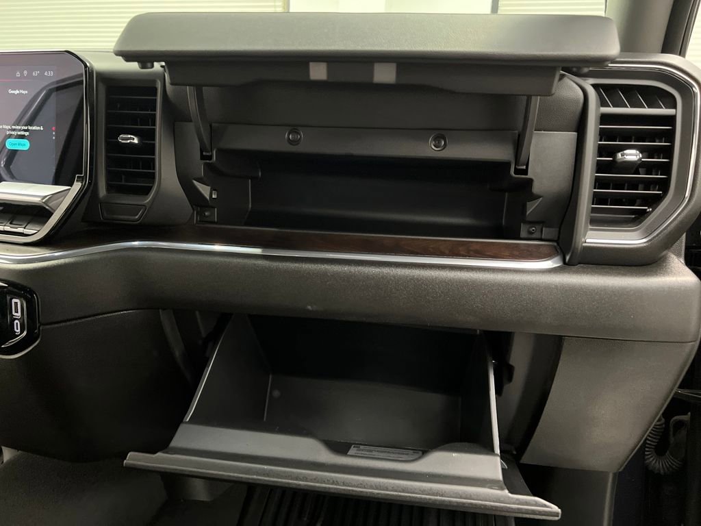 Used 2025 GMC Sierra 1500 SLT image 30