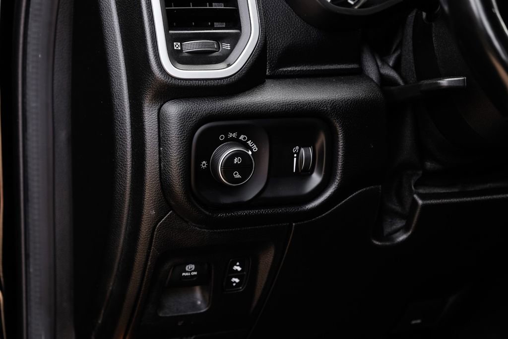 Used 2021 RAM 1500 Big Horn image 26