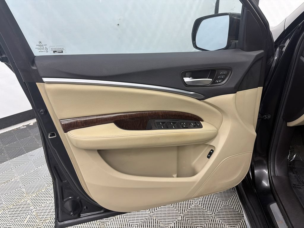 Used 2017 Acura MDX FWD image 11