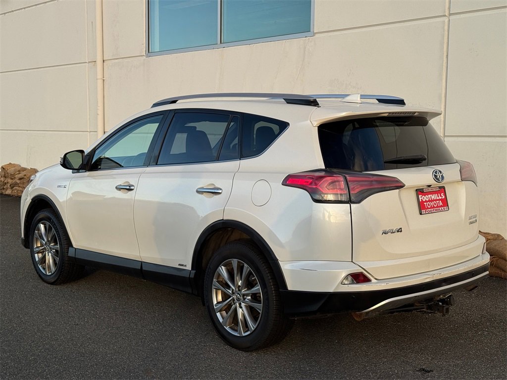 Used 2016 Toyota RAV4 Limited image 2