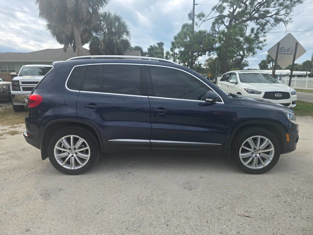 Used 2013 Volkswagen Tiguan SE image 6