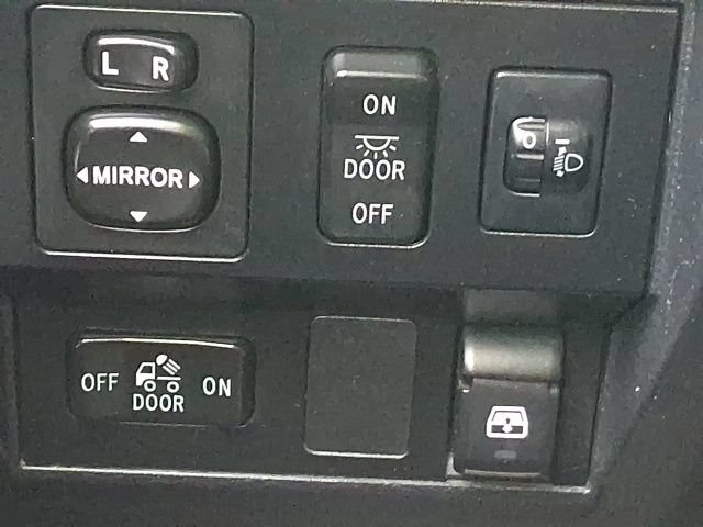 Used 2016 Toyota Tundra Limited w/ TRD Off Road Package AWD/4WD image 25