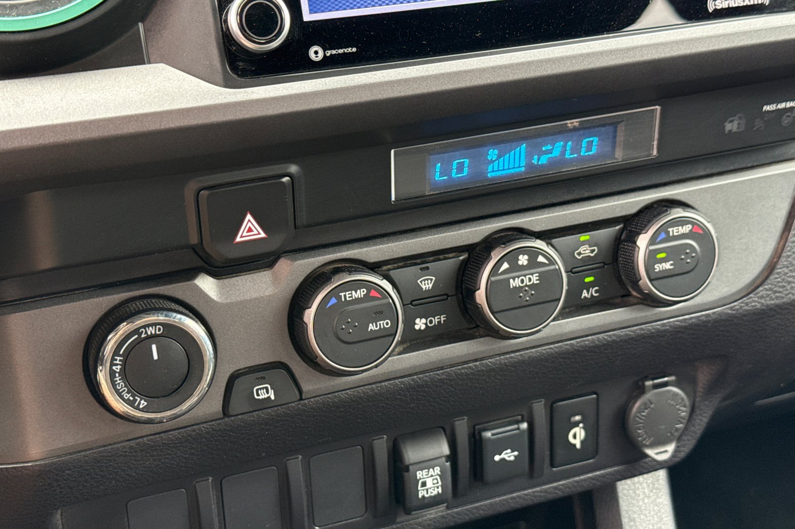 Used 2023 Toyota Tacoma TRD Sport AWD/4WD image 47
