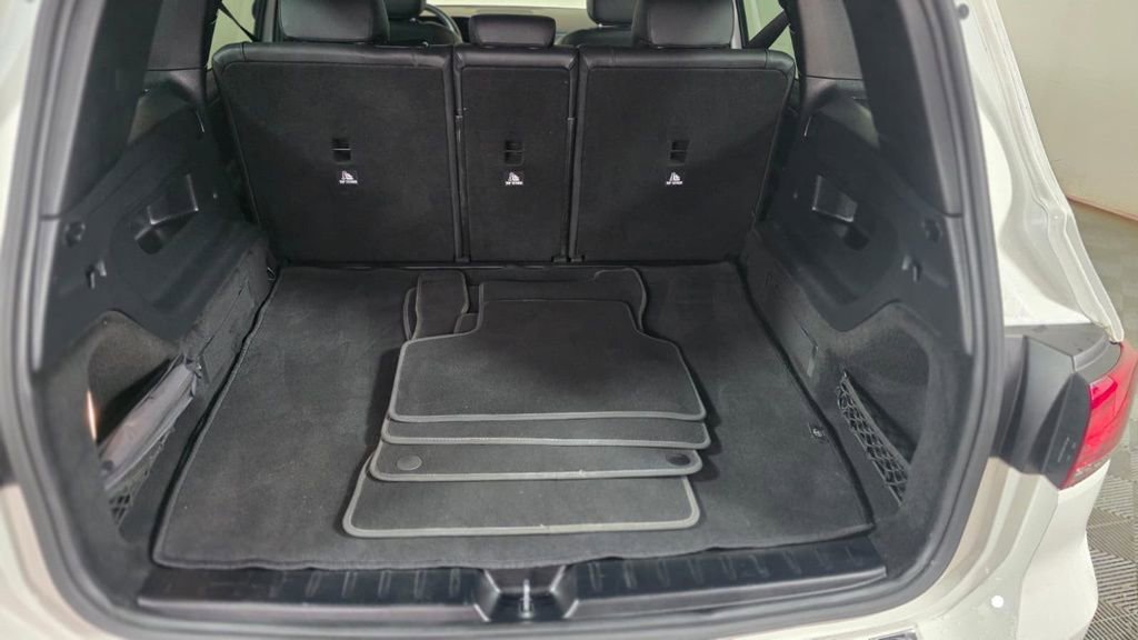 Used 2023 Mercedes-Benz GLB 250 4MATIC image 6