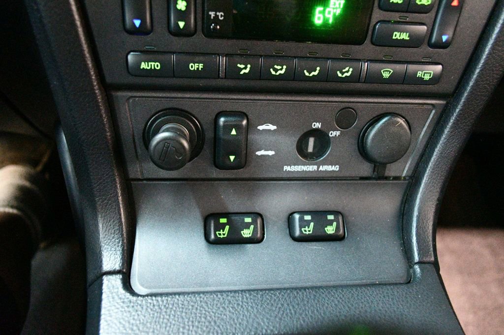 Used 2004 Ford Thunderbird RWD image 35