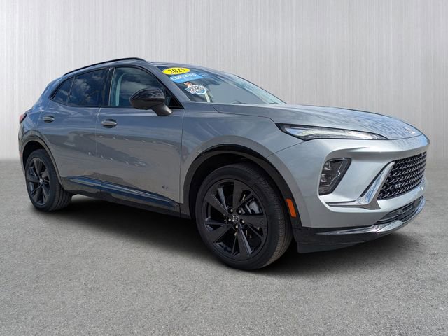 Certified 2025 Buick Envision Sport Touring image 1