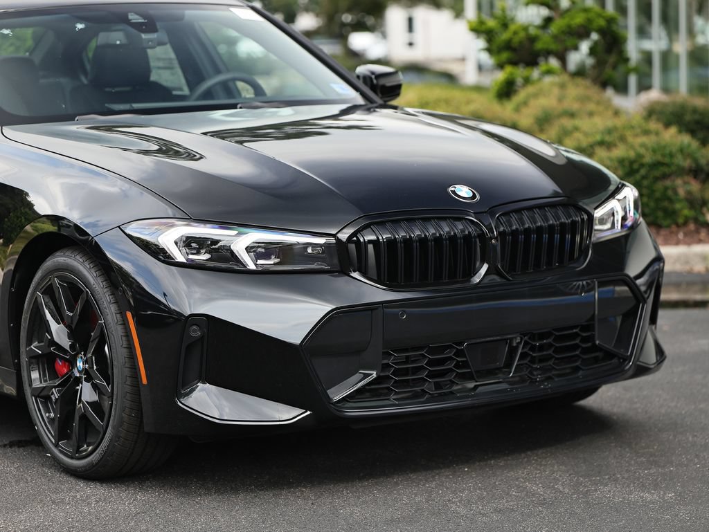 New 2026 BMW 330i xDrive Sedan w/ M Sport Package AWD/4WD image 2