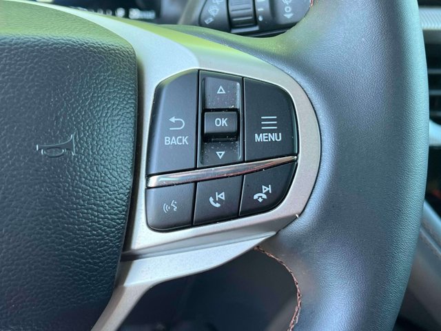 Used 2026 Ford Explorer Active AWD/4WD image 25