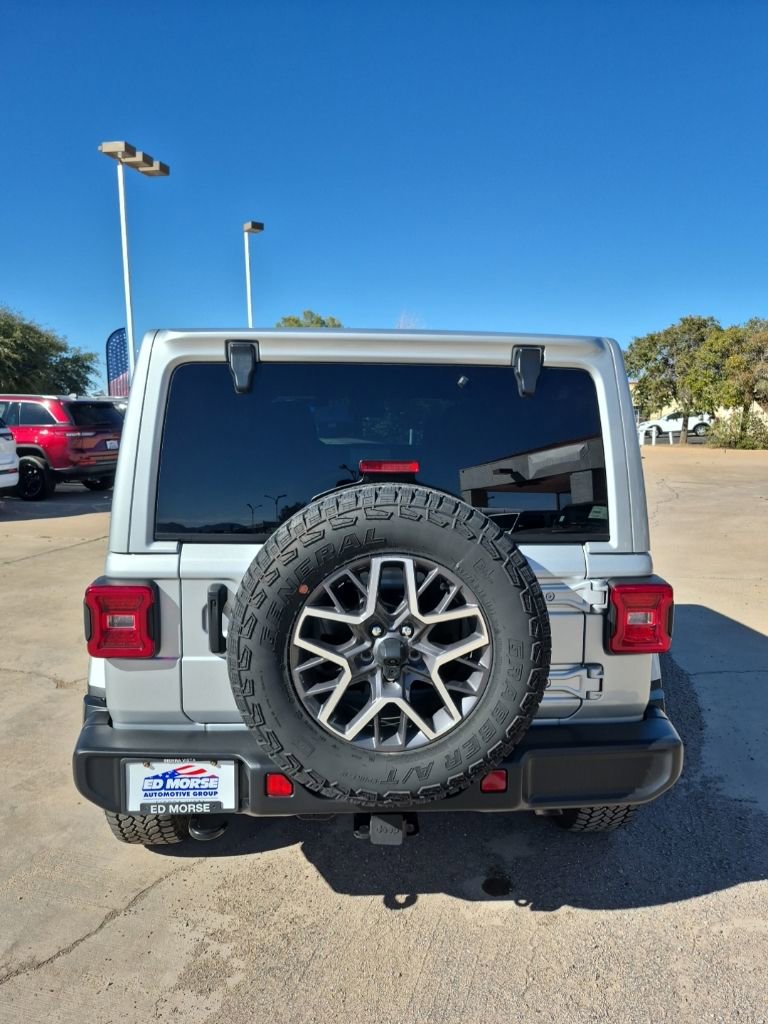 Used 2024 Jeep Wrangler Sahara w/ Technology Group image 6