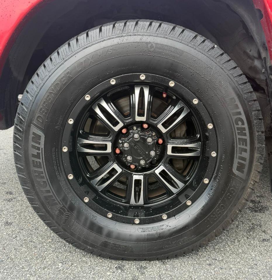 Used 2009 Toyota Tacoma PreRunner w/ TRD Sport Pkg RWD image 29