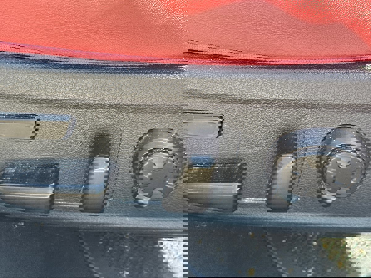 Used 2019 Kia Stinger GT2 image 35