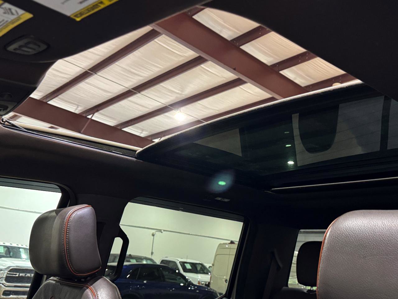 Used 2017 Ford F350 King Ranch w/ King Ranch Ultimate Package AWD/4WD image 11