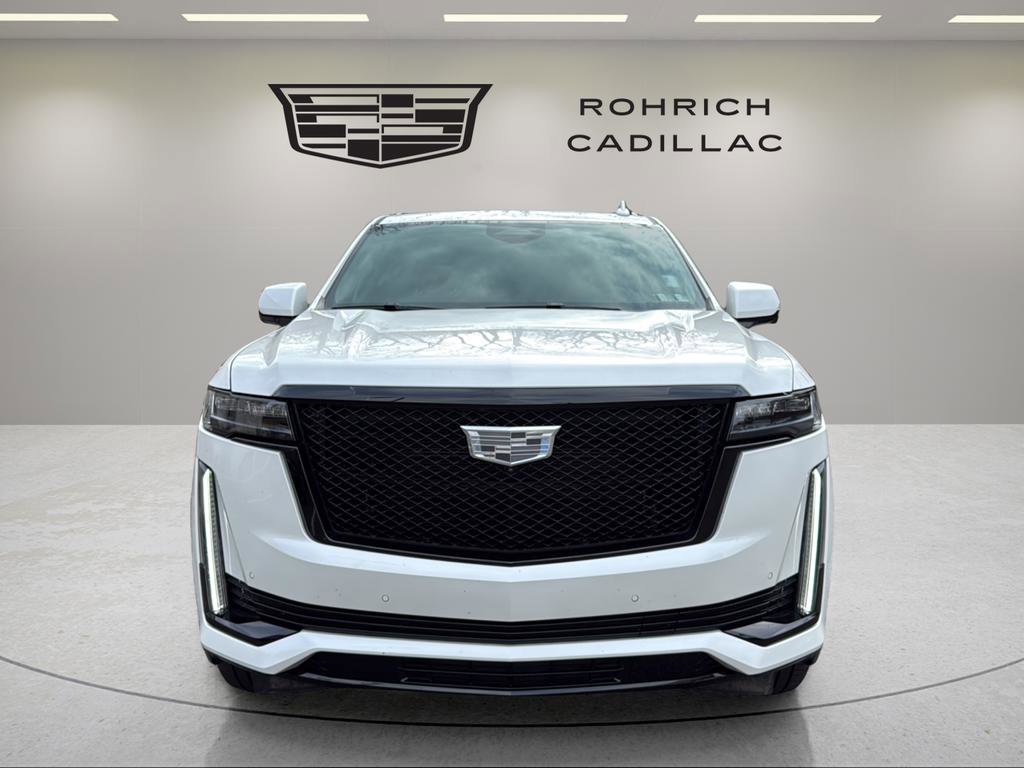 Used 2024 Cadillac Escalade Sport w/ LPO, ONYX Package image 2