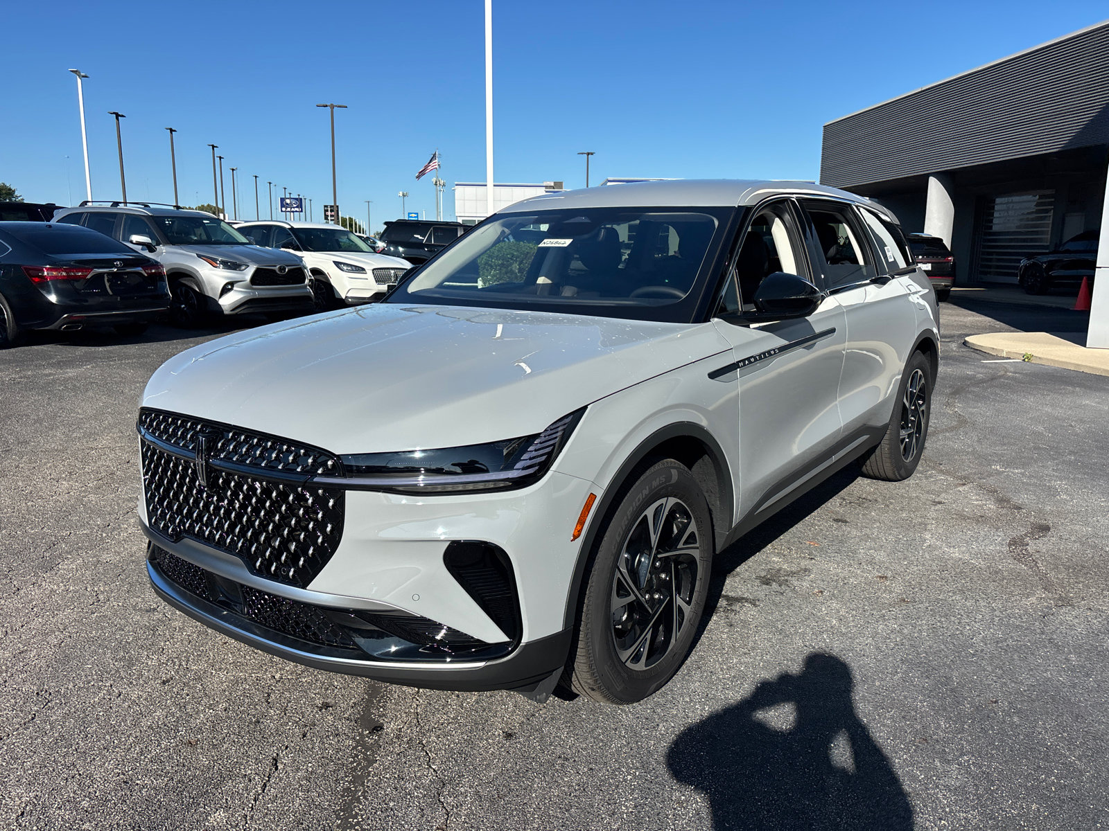 New 2026 Lincoln Nautilus Premier AWD/4WD image 3