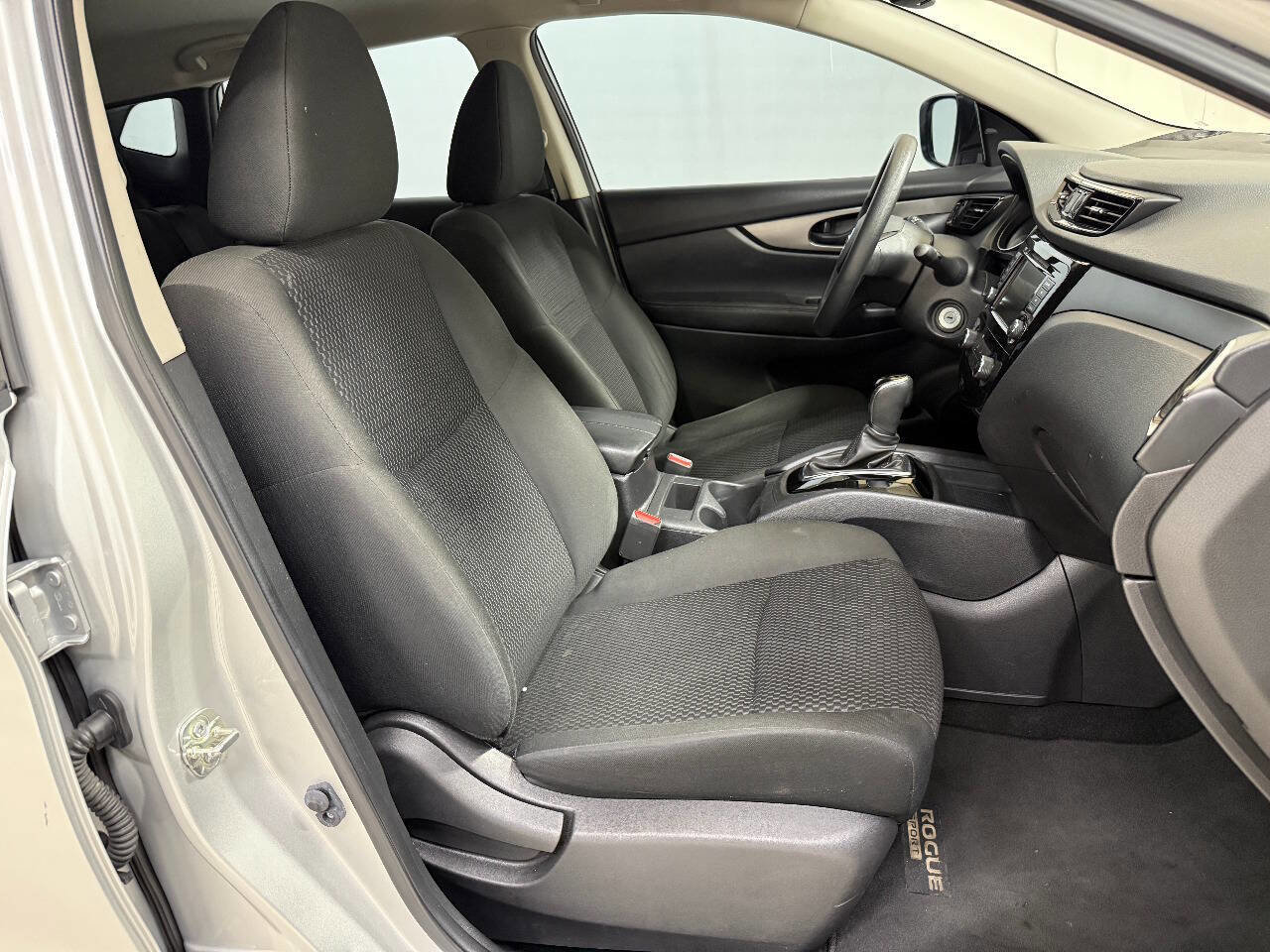 Used 2022 Nissan Rogue Sport S AWD/4WD image 21