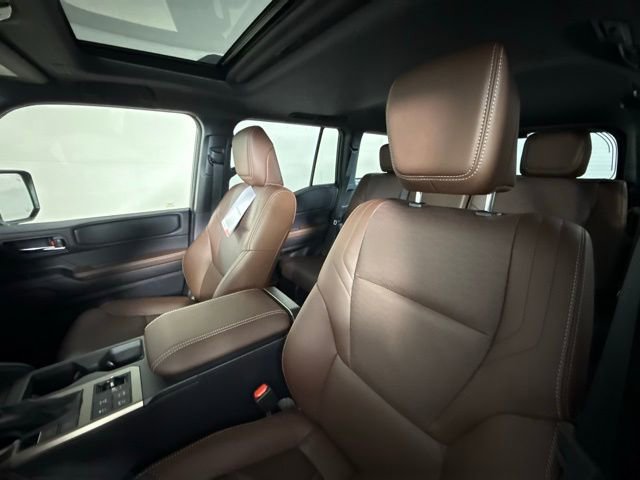Used 2025 Toyota Land Cruiser image 5