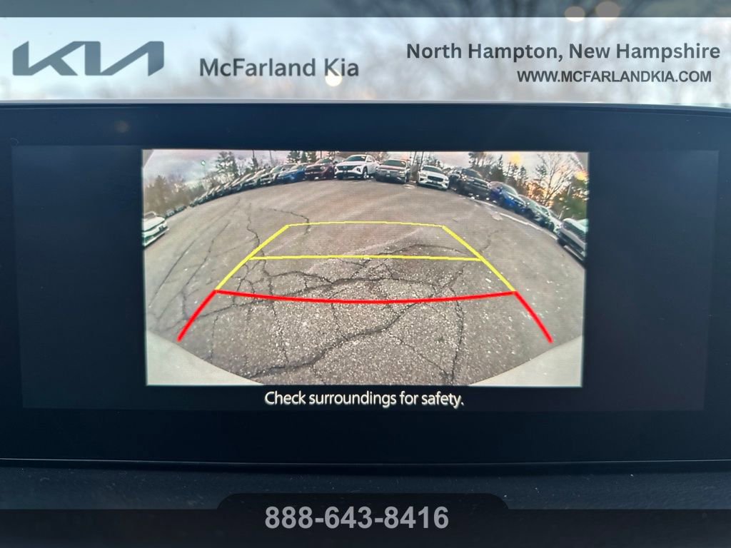 Used 2022 MAZDA MAZDA3 s image 24