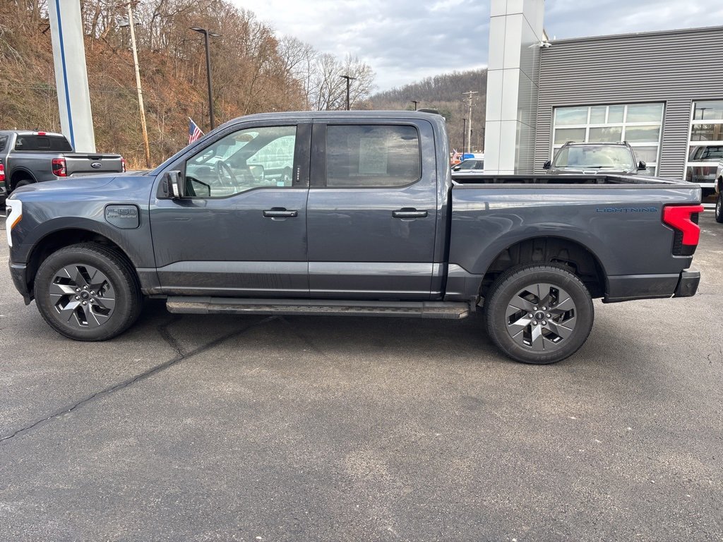 Used 2022 Ford F150 Lightning Lariat w/ Max Trailer Tow Package image 4