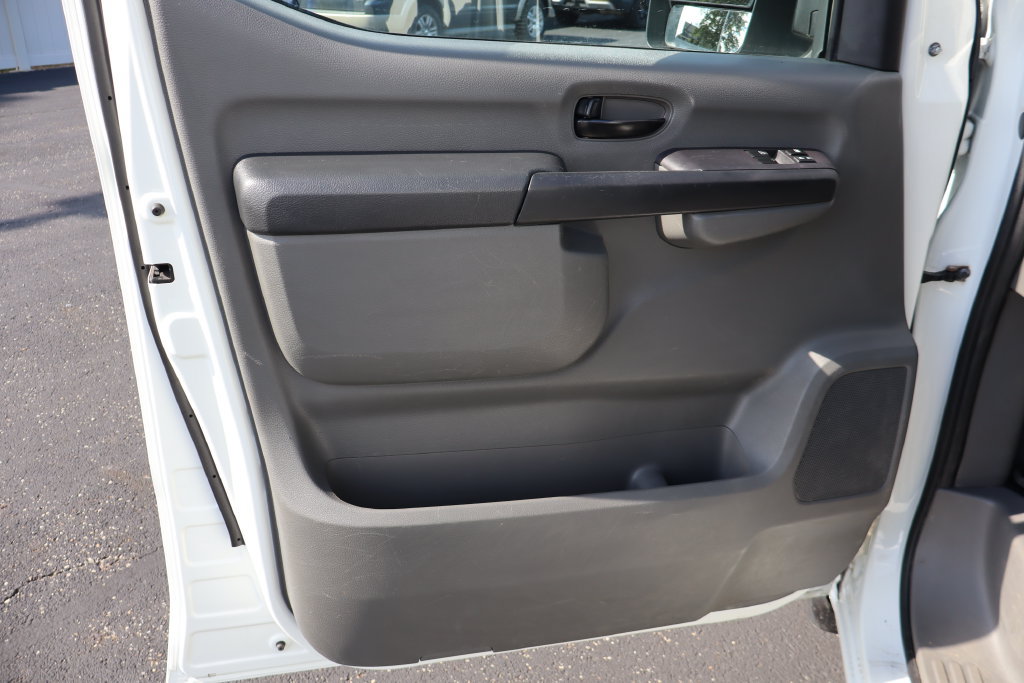 Used 2018 Nissan NV 2500 SV w/ Navigation Package RWD image 19