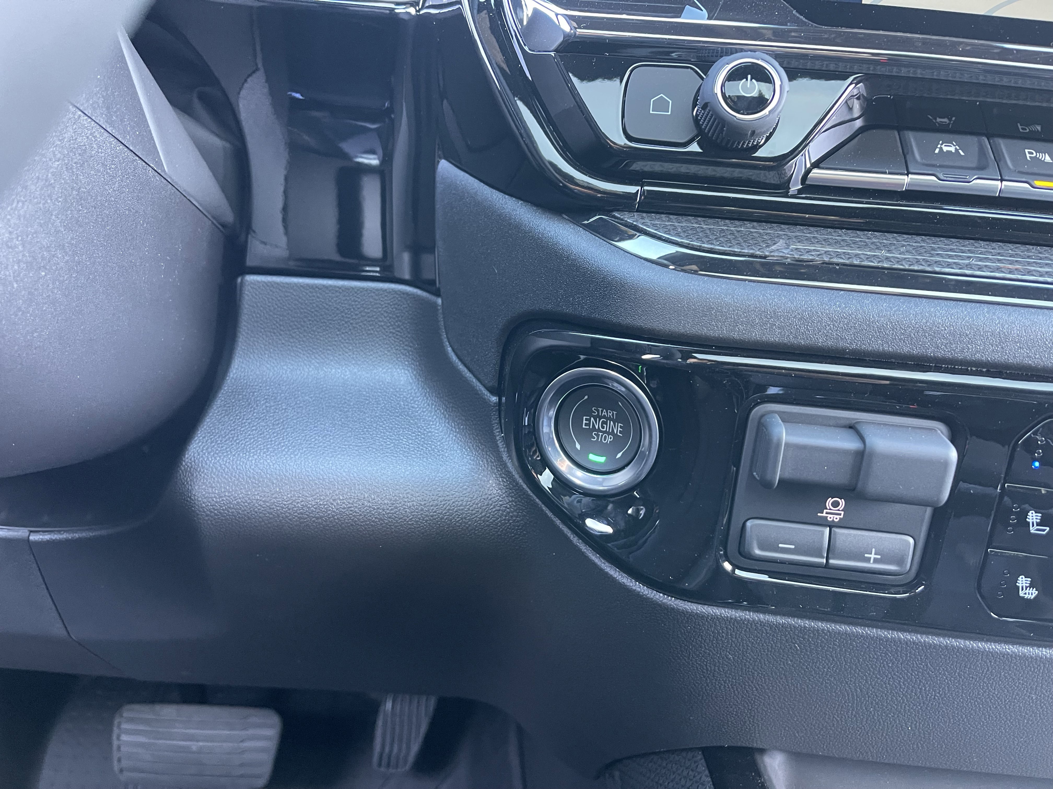 New 2026 Chevrolet Silverado 1500 ZR2 image 31