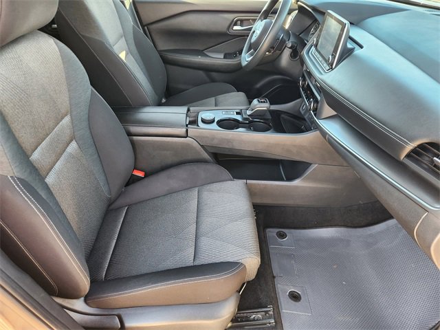 Used 2024 Nissan Rogue SV image 14