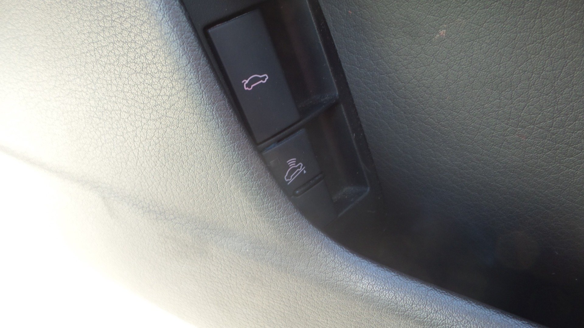 Used 2005 Audi S4 Cabriolet AWD/4WD image 7
