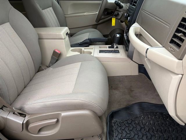 Used 2009 Jeep Liberty Sport w/ Popular Equipment Group AWD/4WD image 17