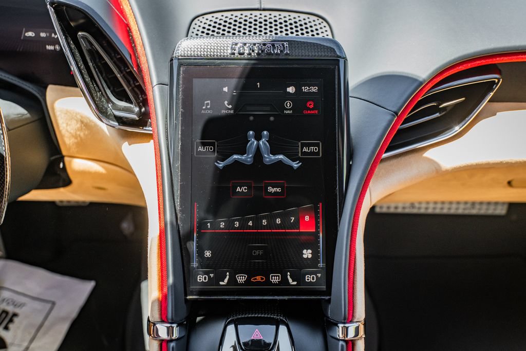 Used 2022 Ferrari Roma RWD image 33