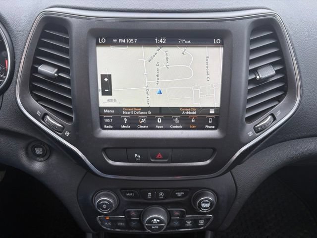 Used 2019 Jeep Cherokee Trailhawk w/ Comfort/Convenience Group AWD/4WD image 32