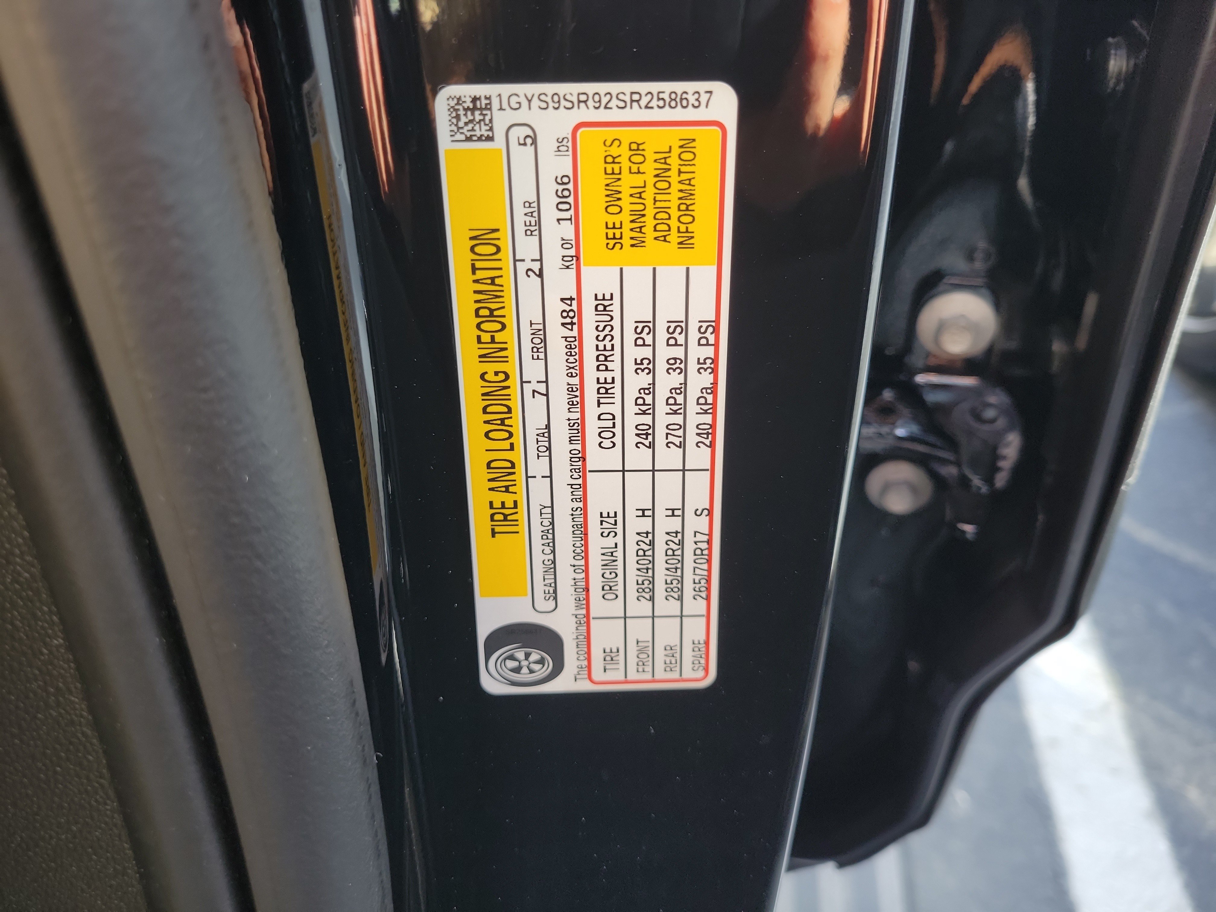 Used 2025 Cadillac Escalade ESV V AWD/4WD image 31