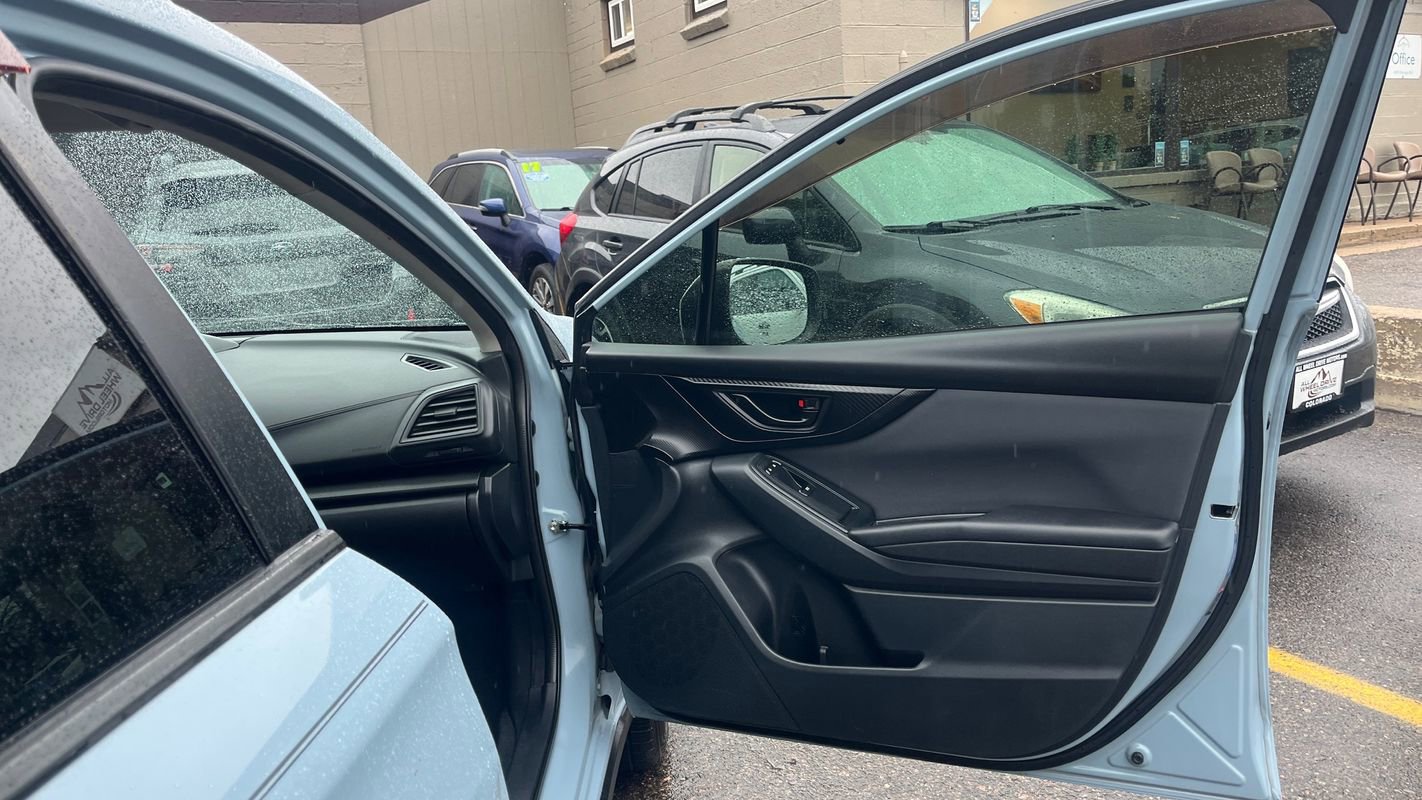 Used 2019 Subaru Crosstrek 2.0i Premium AWD/4WD image 11