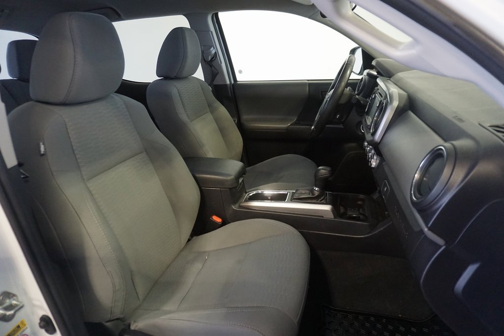 Used 2017 Toyota Tacoma SR5 image 20