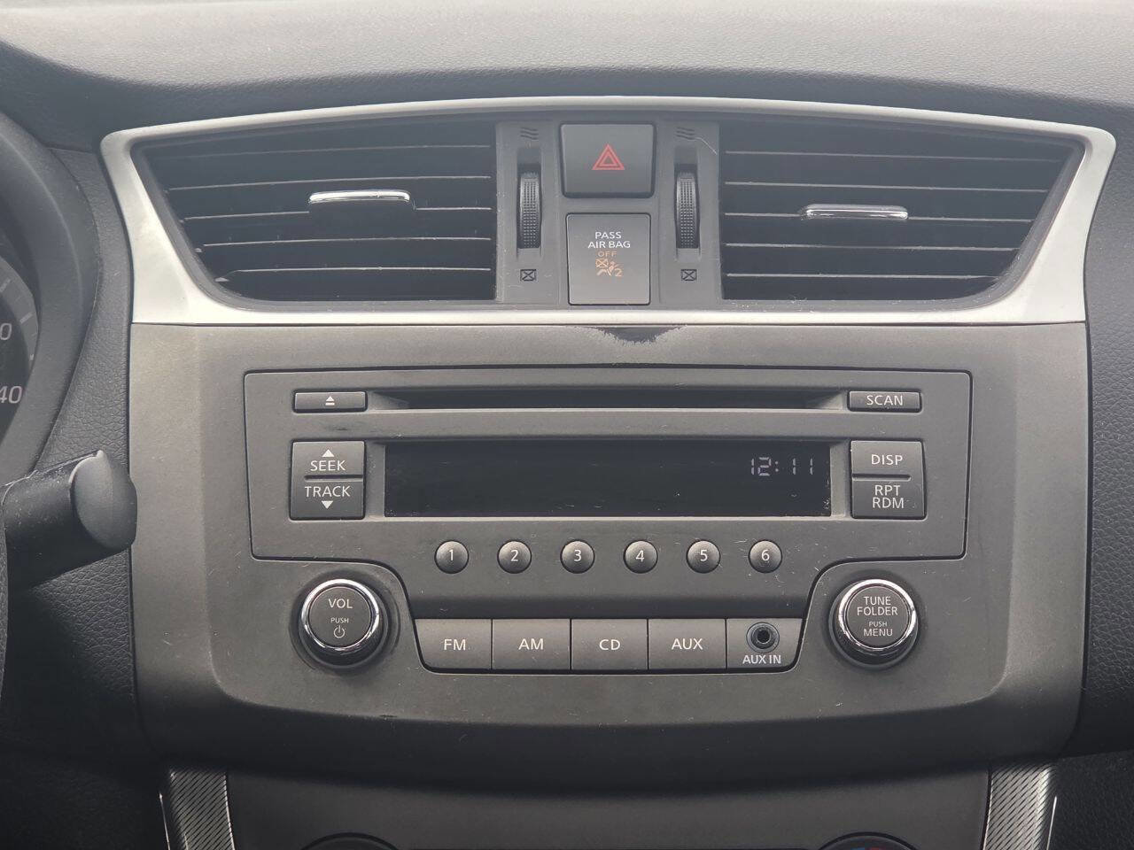 Used 2013 Nissan Sentra SR w/ Electronics Pkg image 24