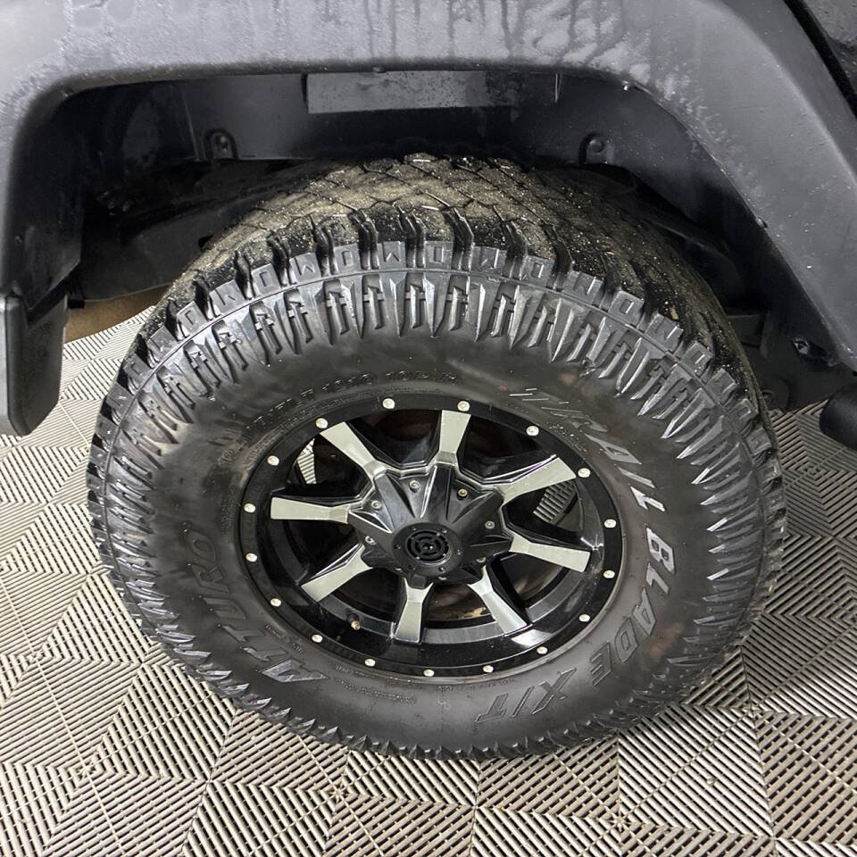 Used 2016 Jeep Wrangler Sport AWD/4WD image 30