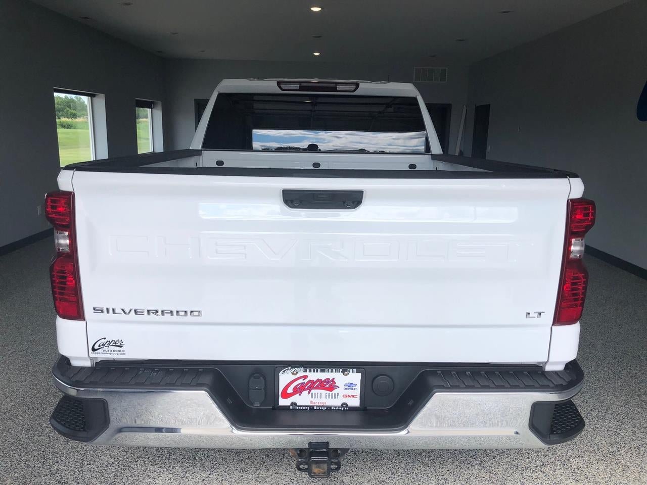 Used 2023 Chevrolet Silverado 1500 LT AWD/4WD image 3