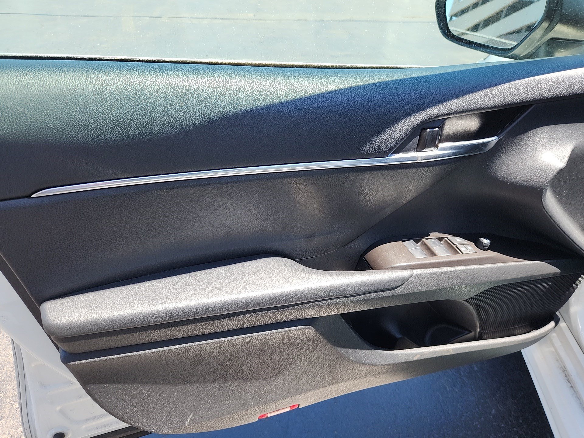 Certified 2024 Toyota Camry SE FWD image 10