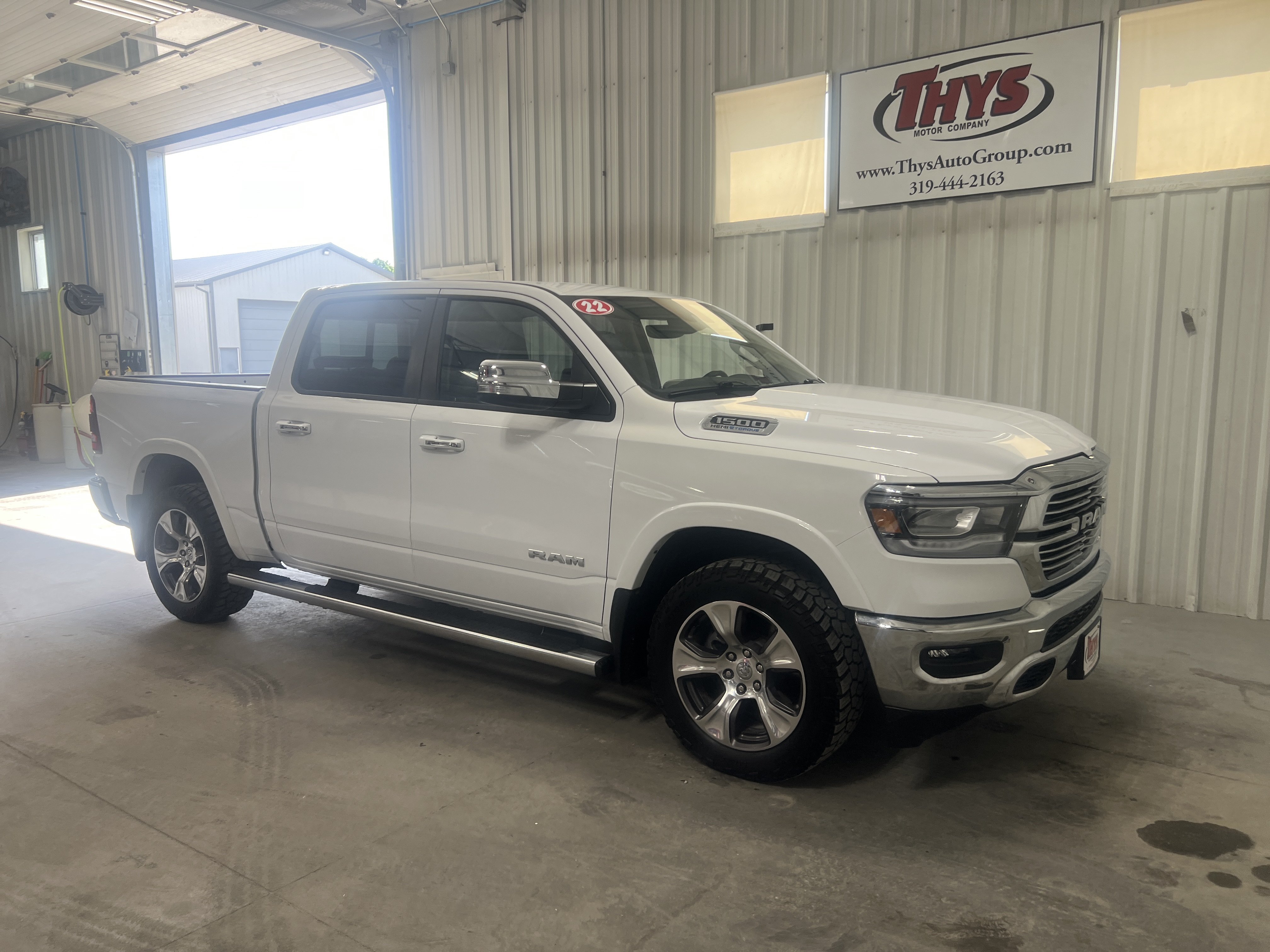 Used 2022 RAM 1500 Laramie AWD/4WD image 5