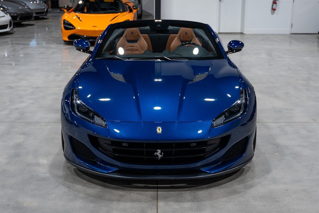 Used 2020 Ferrari Portofino RWD image 10